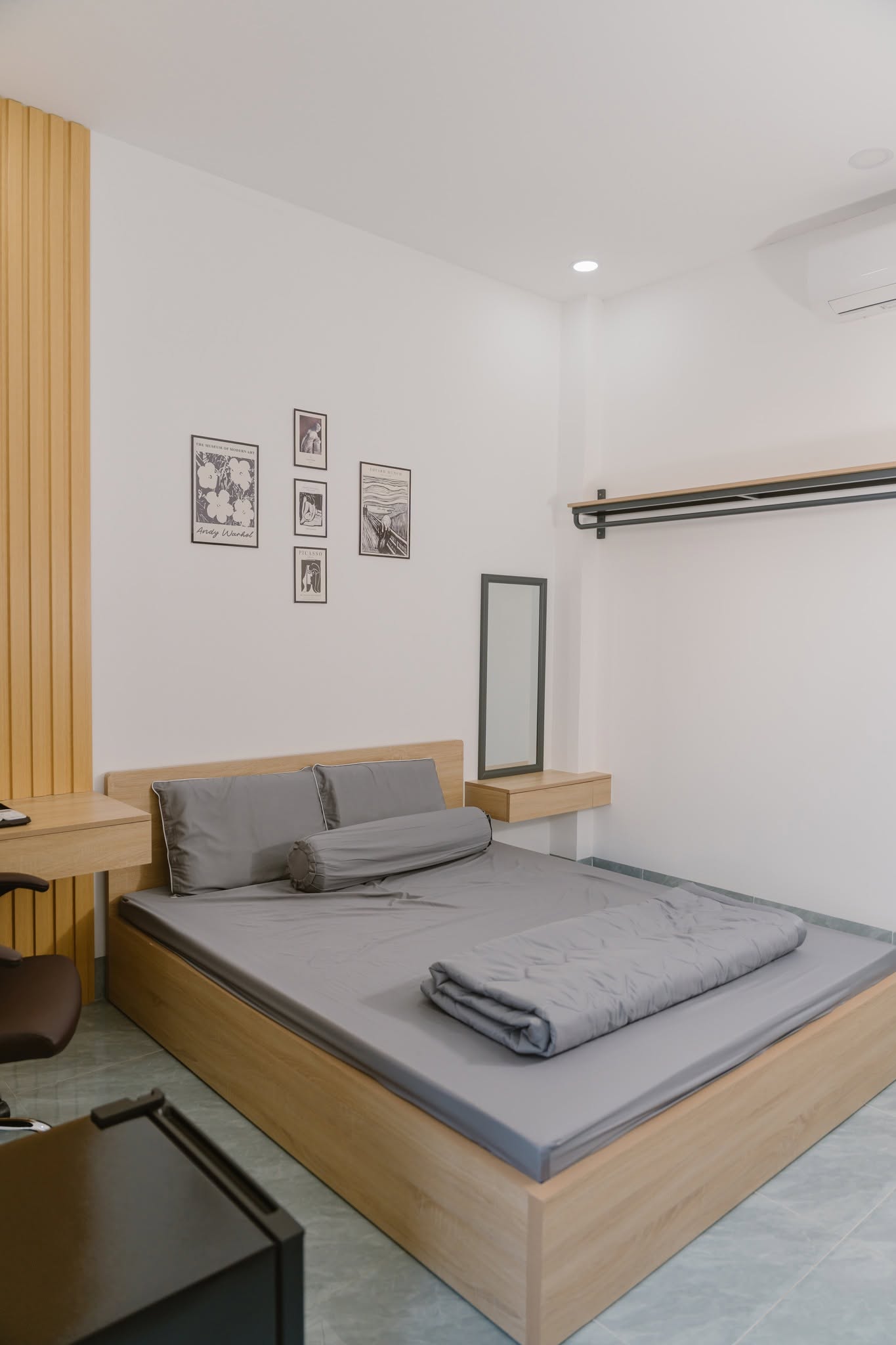 Executive Studio
